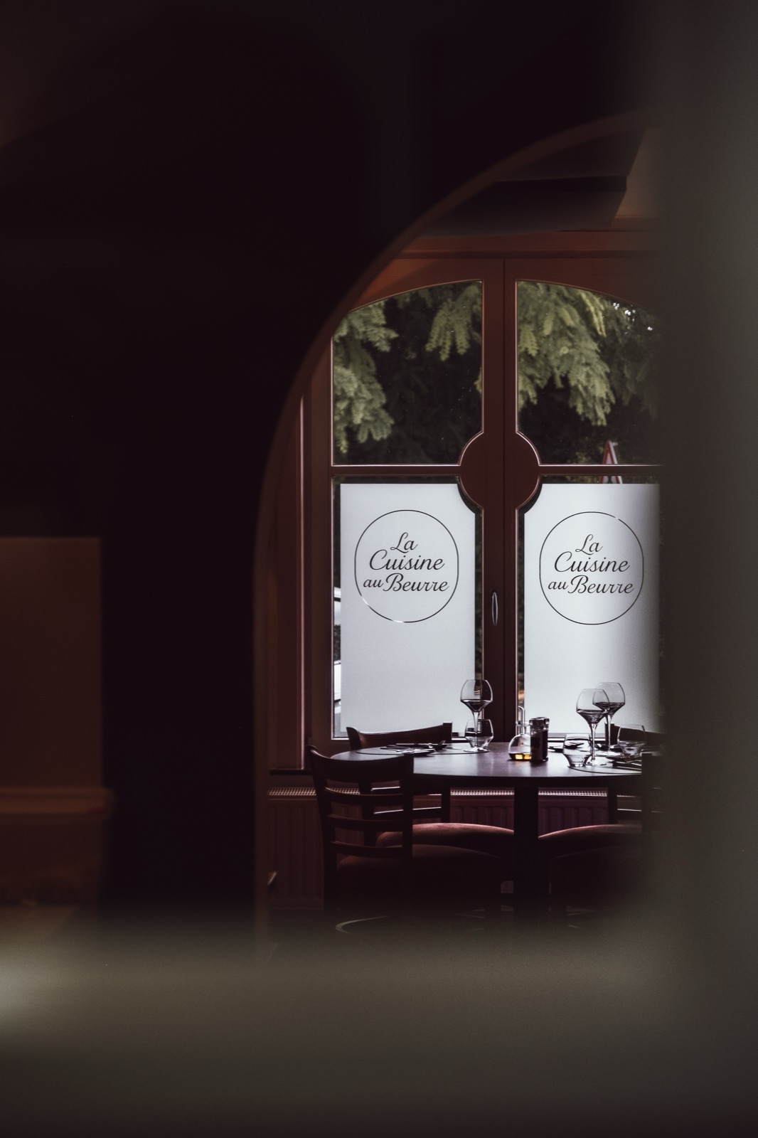 Façade et enseigne de La Cuisine au Beurre, restaurant à Tournai